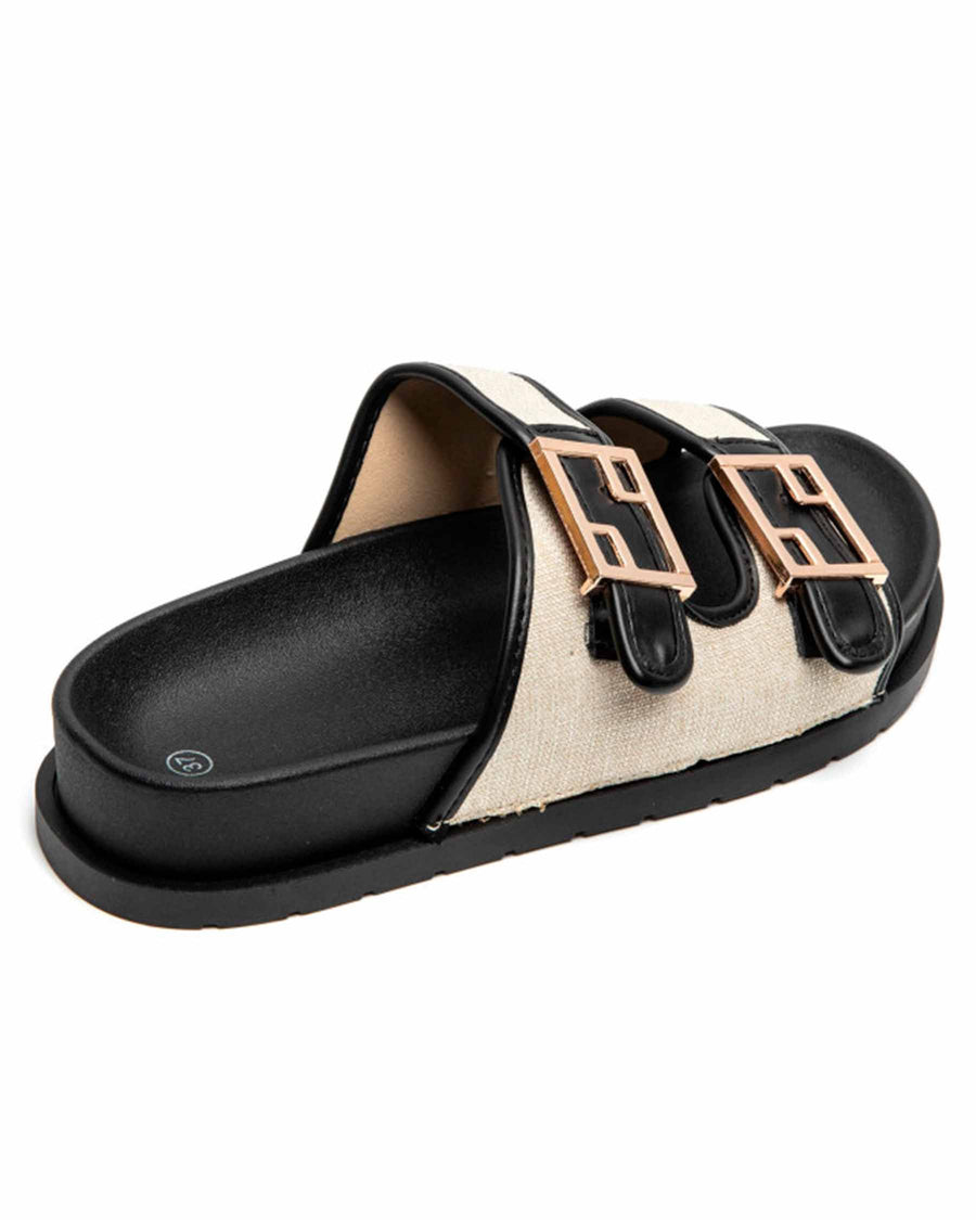 Karo sandal