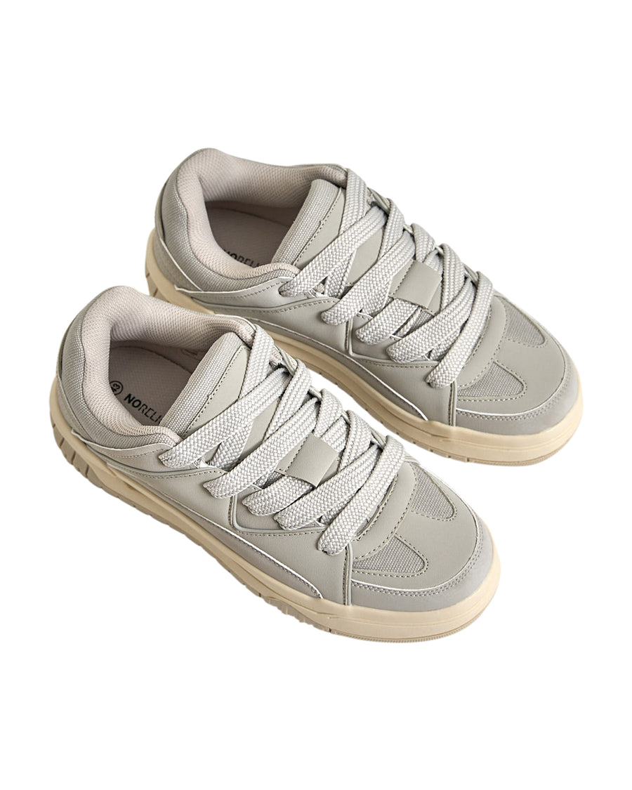 Hawk sneaker