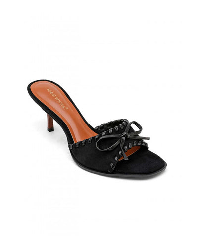 Liva details heelThumbnail