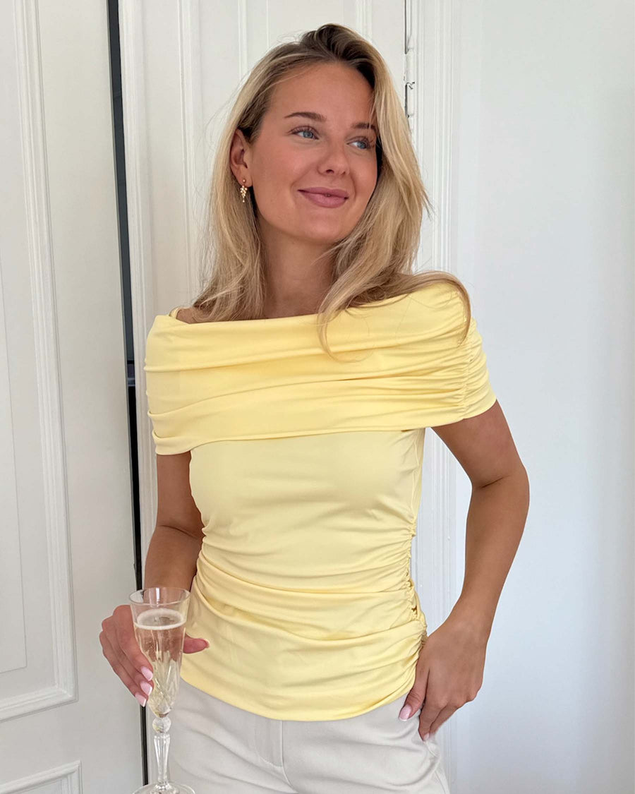 Athenaic top