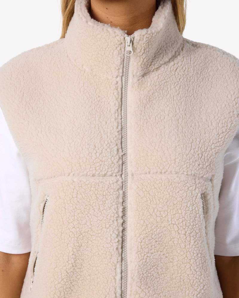 NMMASEY SHORT TEDDY VEST