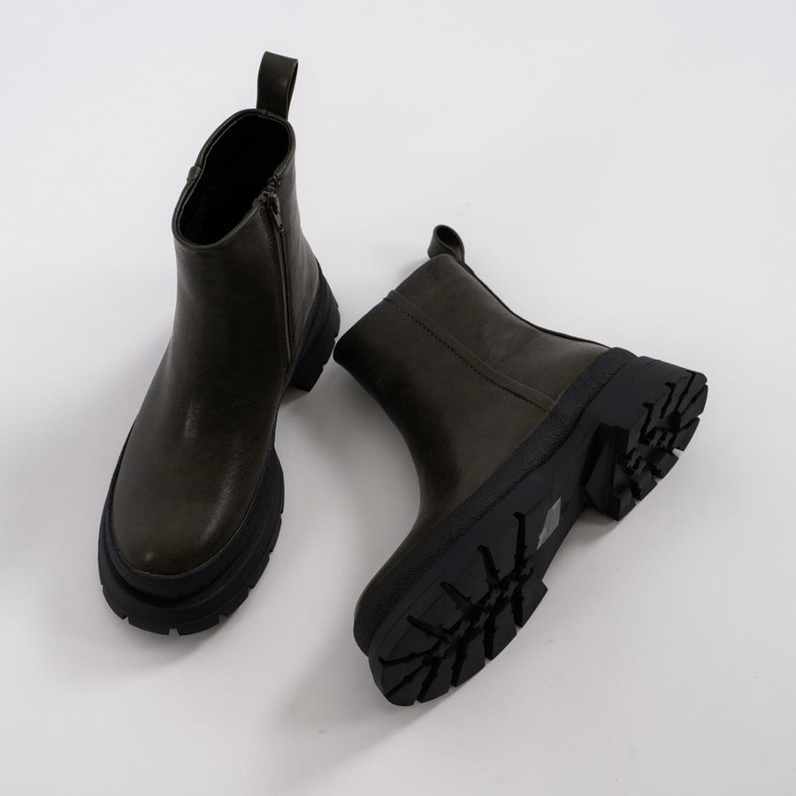 Purolivia boot