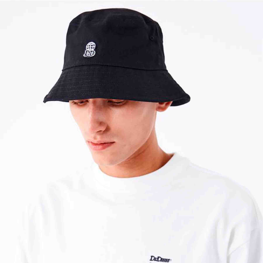 Hugo hat