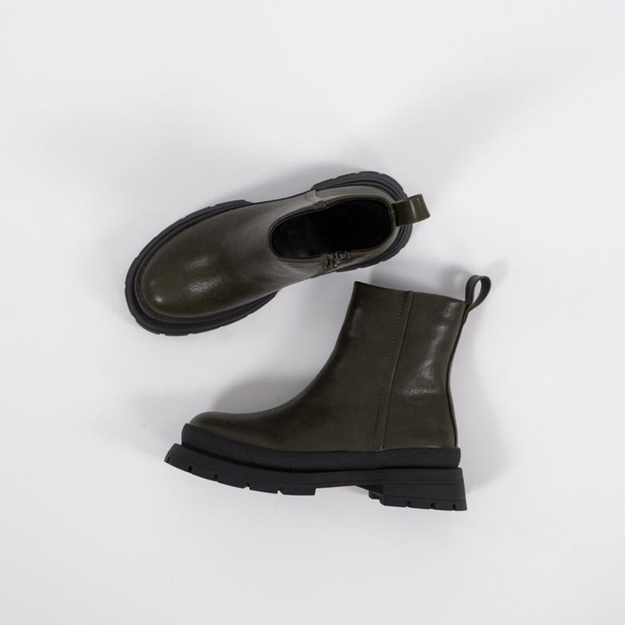 Purolivia boot