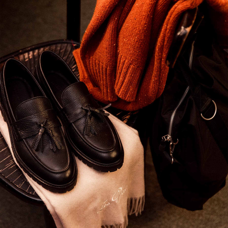 Thatcher grain tassel loafer