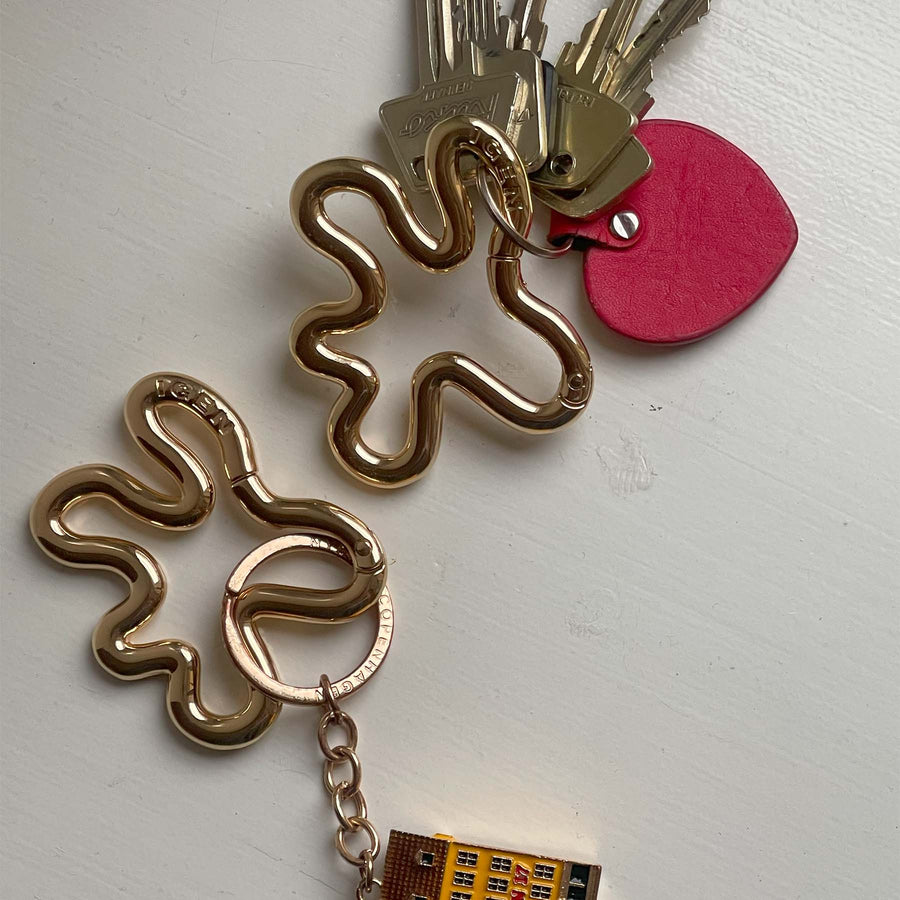 Swirl hook