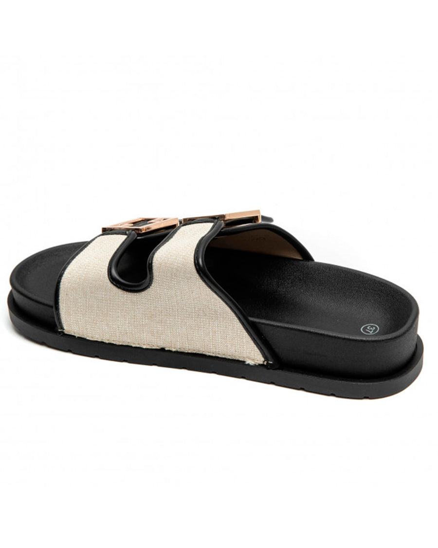 Karo sandal