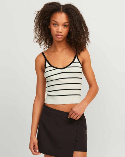JXESTHER TIGHT SHORT TOPThumbnail 
