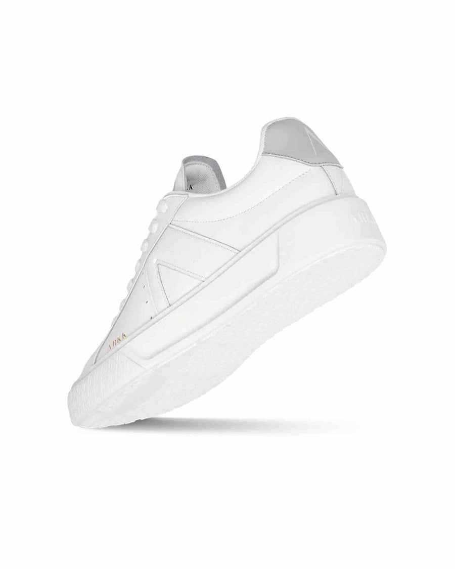 Essence white - men