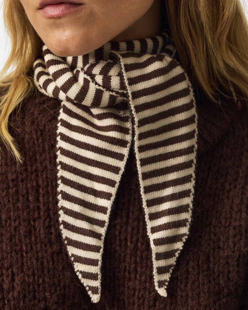 PCKOMMA TRIANGLE SCARF