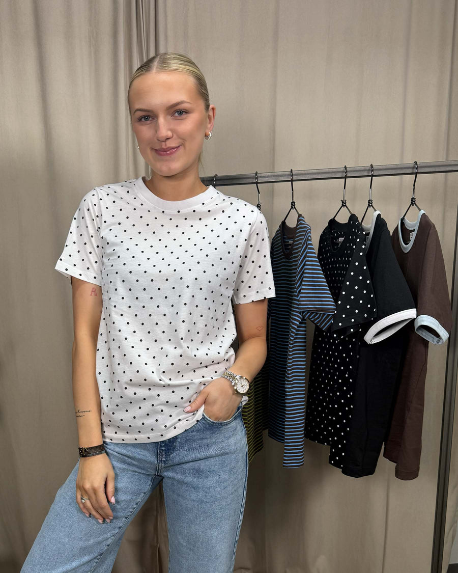 Sabine tee w. dots