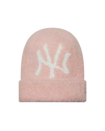 FLUFFY MOHAIR BEANIEThumbnail 