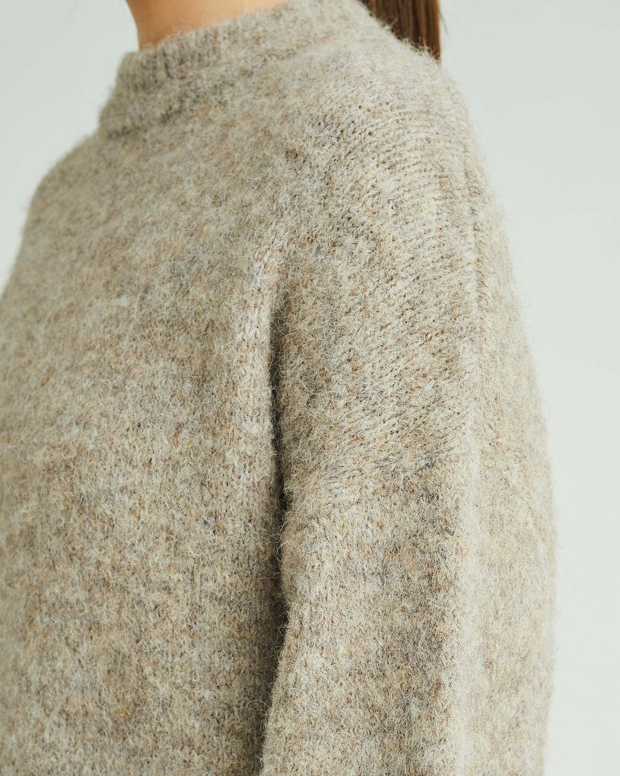 Patrisia solid knit