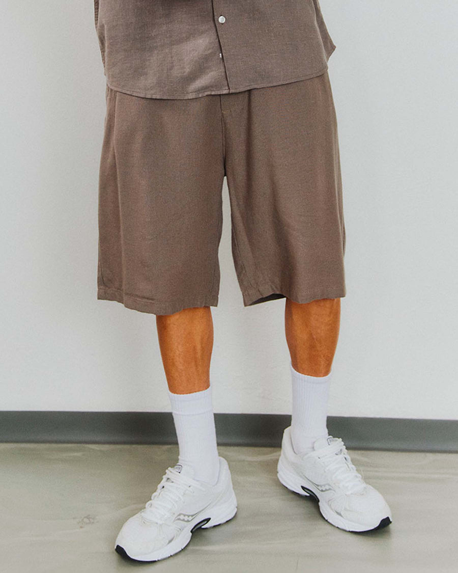 Boxy linen shorts