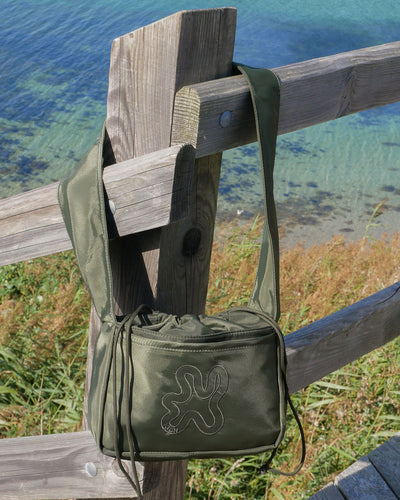 Vandafvisende mini crossbodyThumbnail 