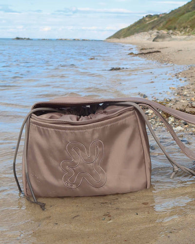 Vandafvisende mini crossbodyThumbnail 