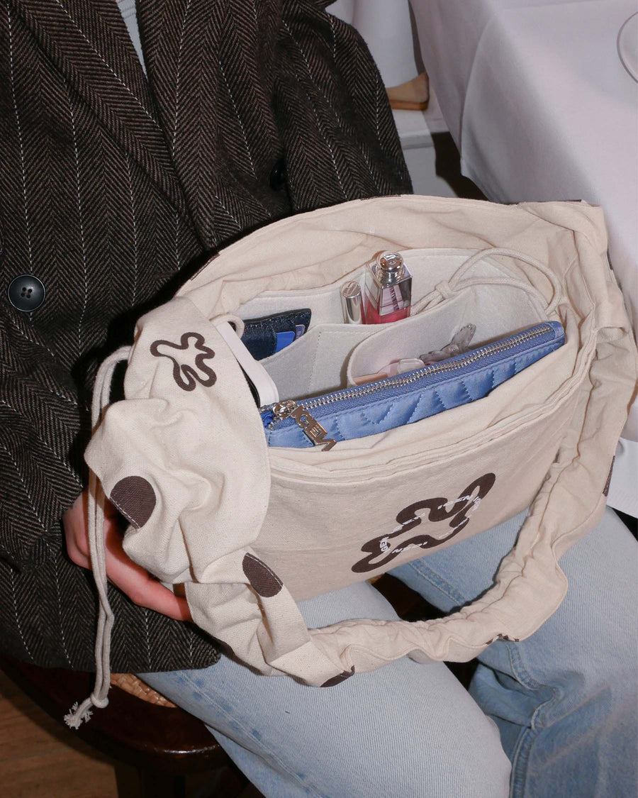 Shopper ruffle brown dots