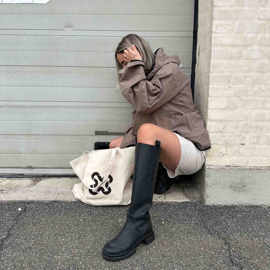 SIGNATURE SHOPPER