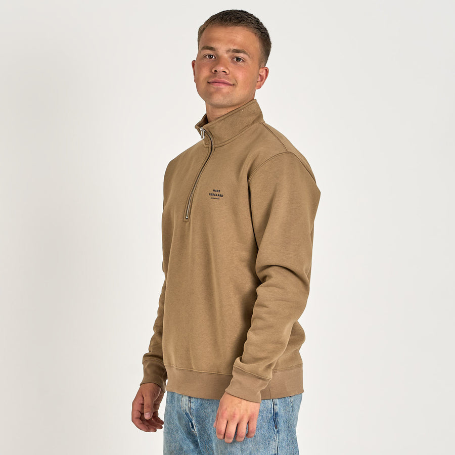 Half zip logo sweat