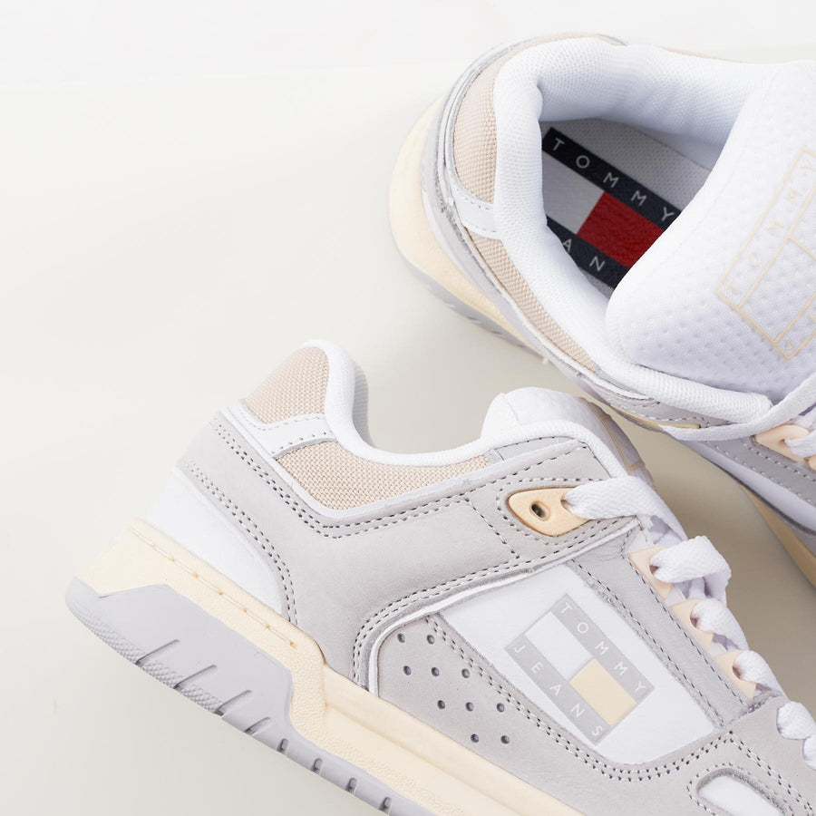 Tommy wmn skate low