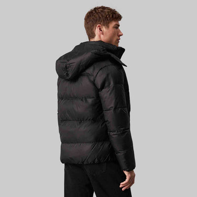 Essentials d. jacketThumbnail 
