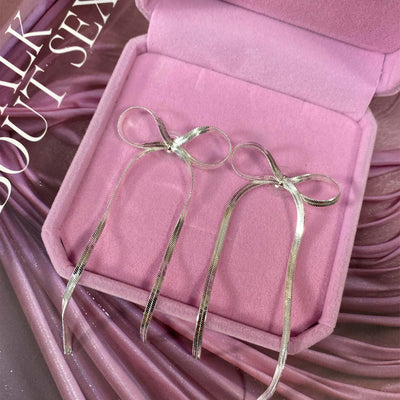 Purkate bow earringsThumbnail 
