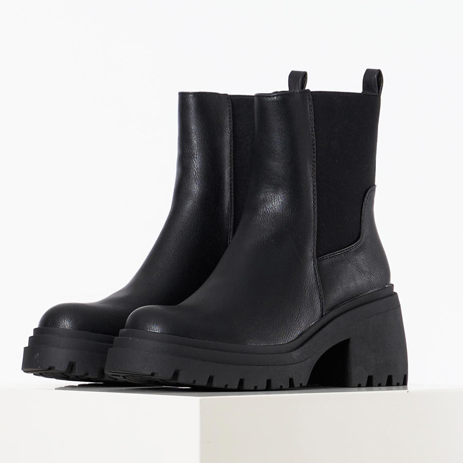 Purmarie high boot