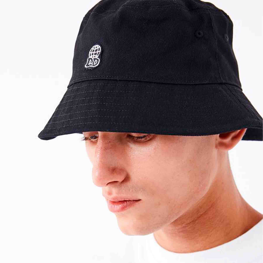 Hugo hat