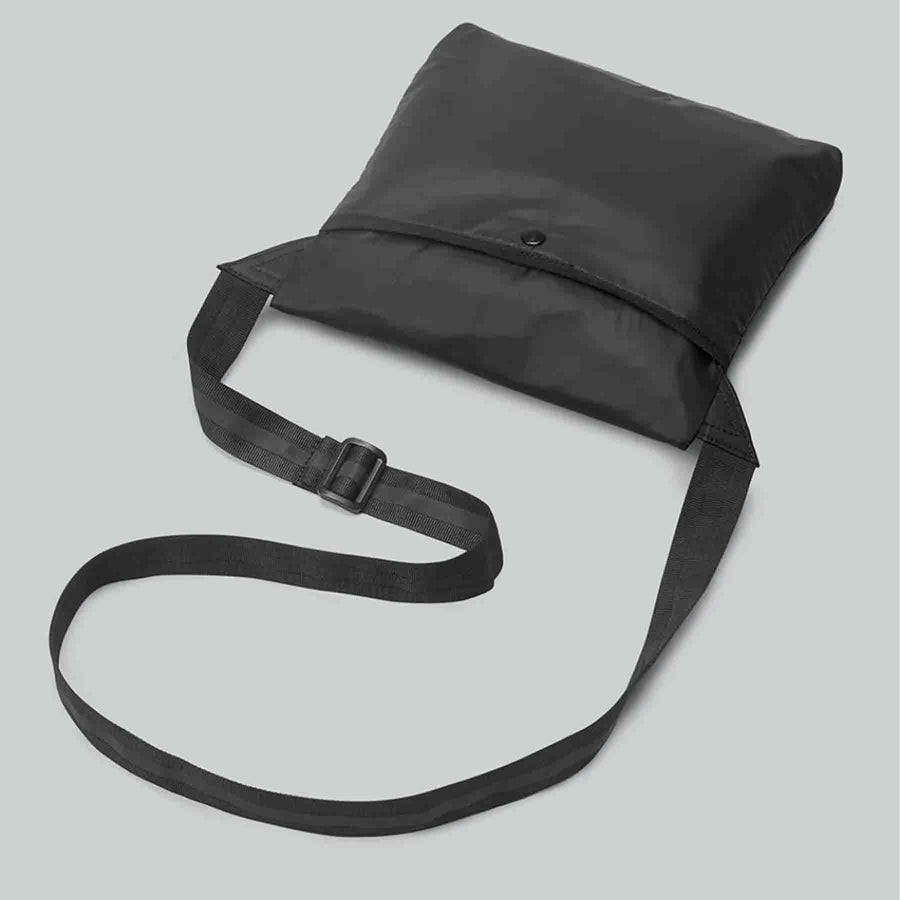 Lightweight daybag