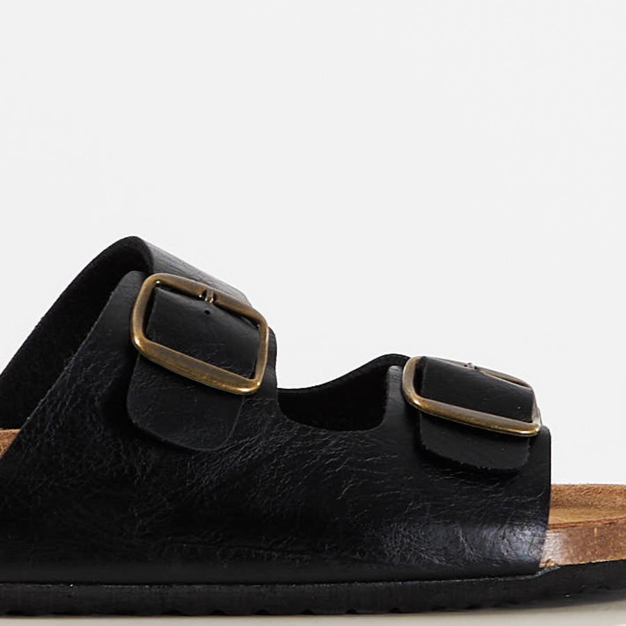 Lakers sandal