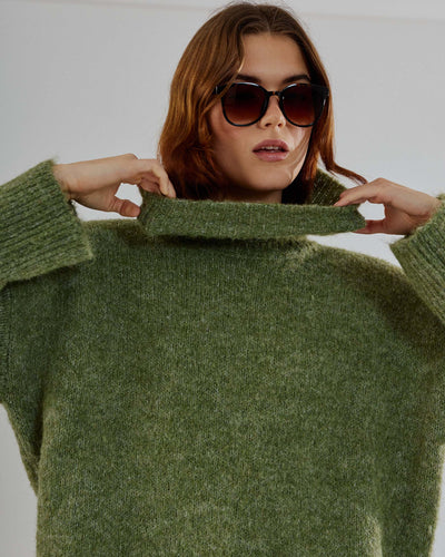 Nona fluffy highneck knitThumbnail 