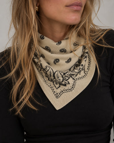 Emma sofia scarfThumbnail 